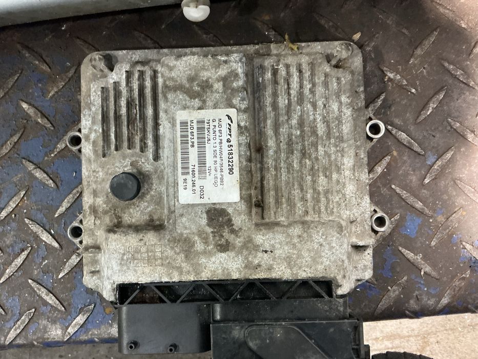 Centralina do motor Fiat Punto 1300 Multijet do ano de 2007.