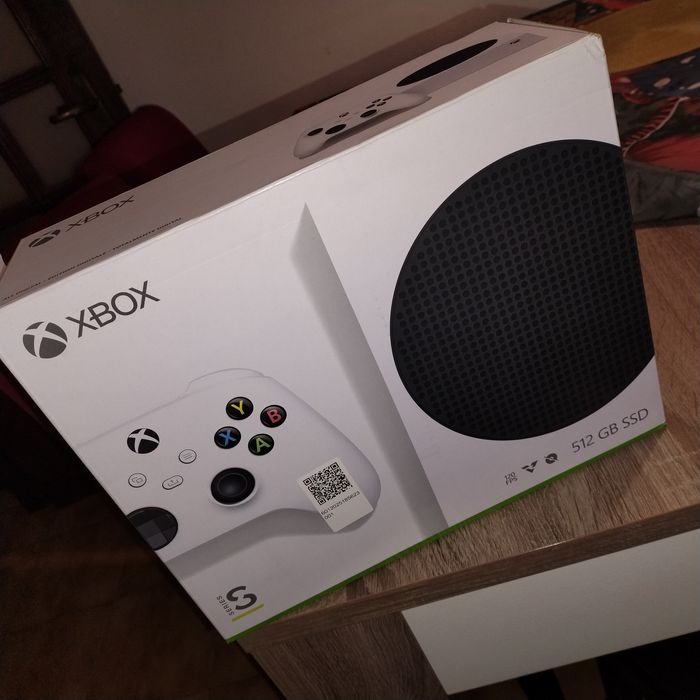 Xbox s 2 meses dê uso na caixa original