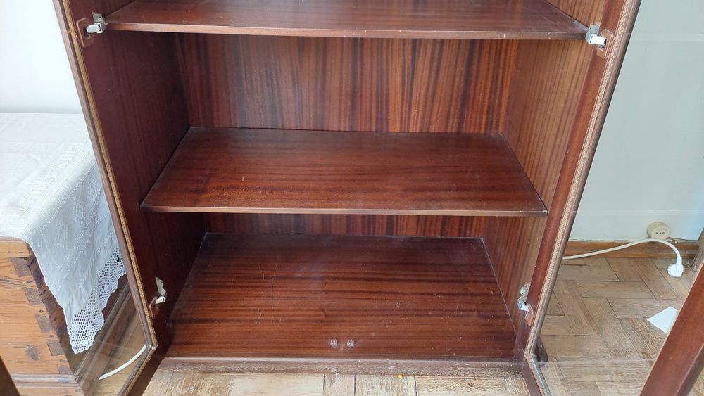 Vitrine/vitrina (faz parte de conjunto)