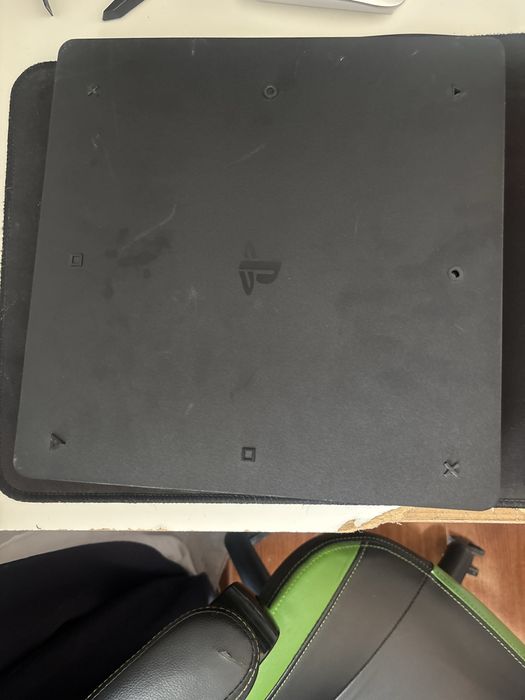 Ps4 + 2 comandos