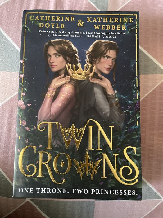 Saga Twin Crowns (7€ cada)