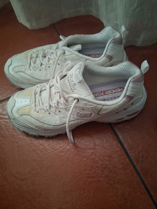 Sapatilhas schthers e guess