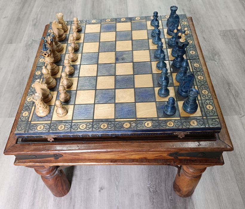 Mesa de apoio rústica , em madeira exótica maciça e ferro forjado