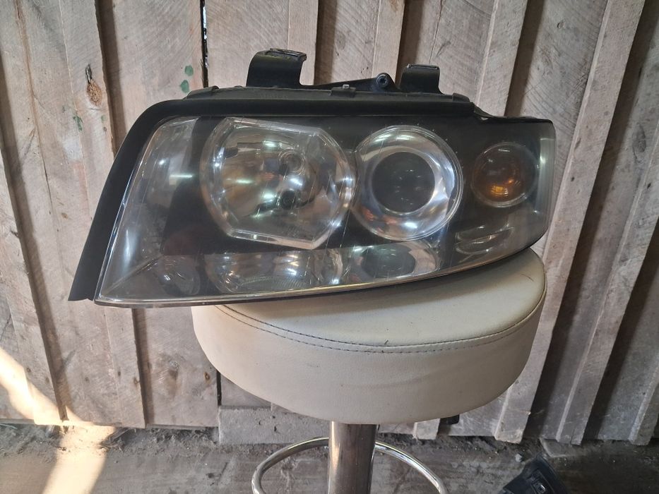 Lewy reflektor przedni audi a4 b6