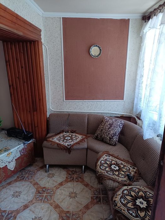 Будинок на дві сім'ї в передмісті Берегова
