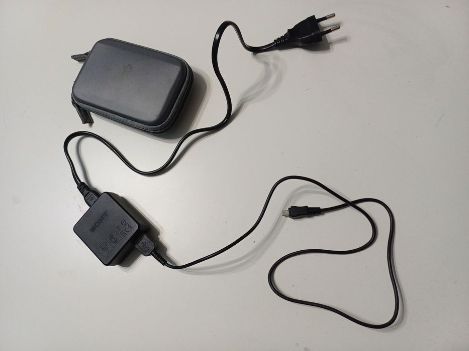 Sony W830 kompaktowy aparat cyfrowy