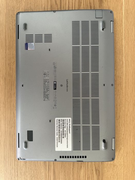 Laptop Dell Latitude 5510 i5-10310U 8GB Ram 256 GB win 11
