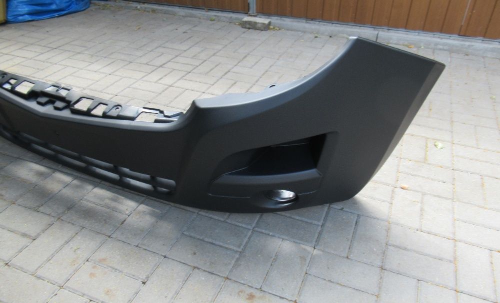 OPEL MOVANO II 2010 zderzak przedni z otworami na halogeny NOWY