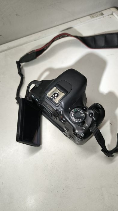 Canon 600D + Lentes e extras