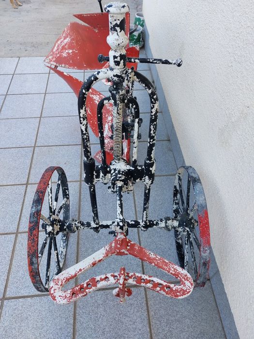 Charrua Antiga em Ferro