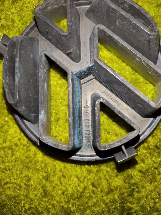 Par de emblemas VW Originais– 70€