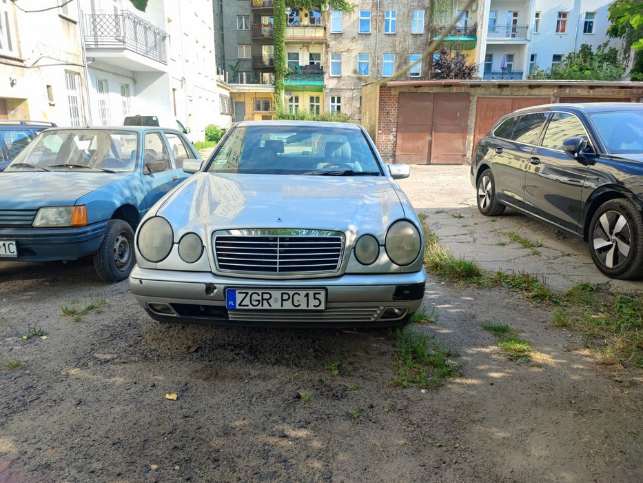 Mercedes-Benz Klasa E