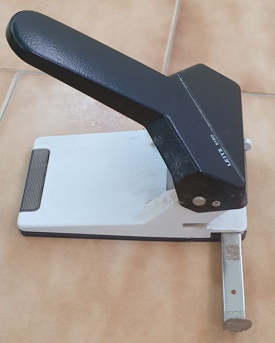 Furador LEITZ 5180 para escritório