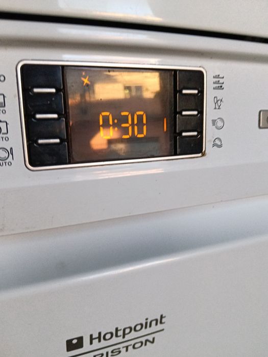 Entrega garantia máquina de loiça Ariston hotpoint