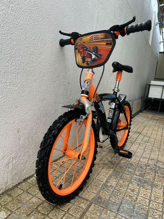 Bicicleta criança 16” + camara de ar extra e/ou capacete