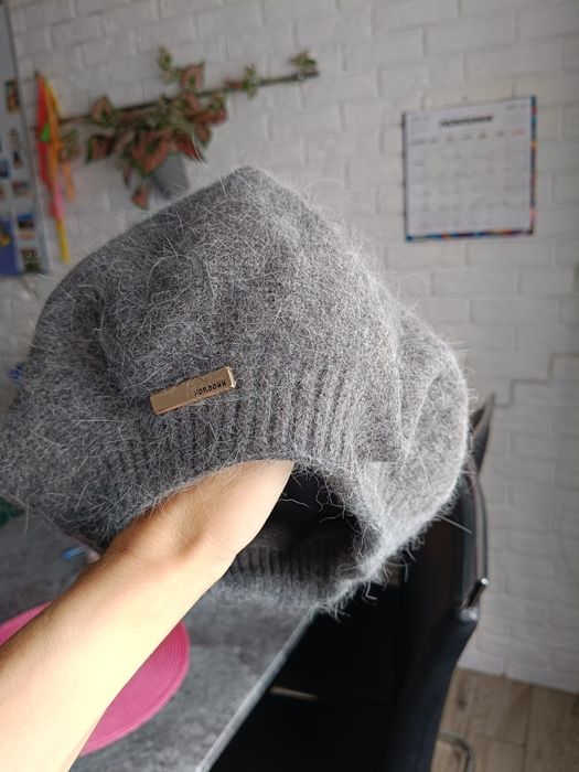 Nowy beret damski