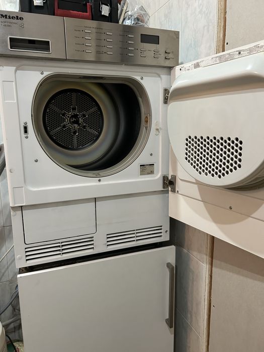 Máquina de Secar Roupa Miele Softronic T 4839 C