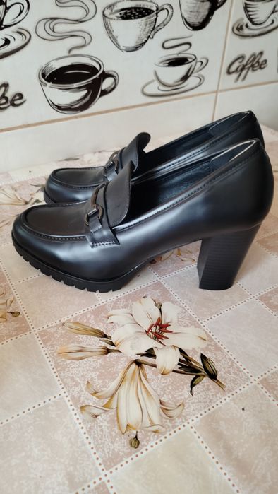 Buty damskie mokasyny