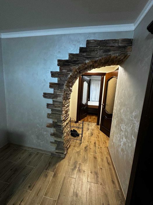 Продається квартира у м. Тячів