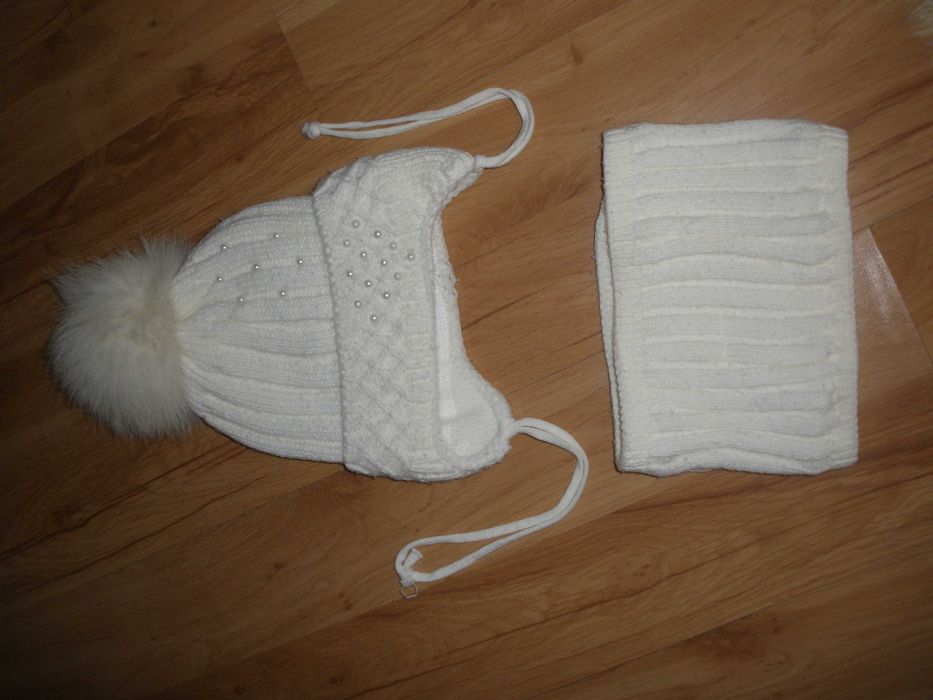 шапочка+хомут зимові на дівчинку