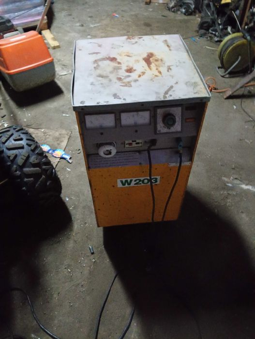 Bateria trakcyjna 24 v + ładowarka