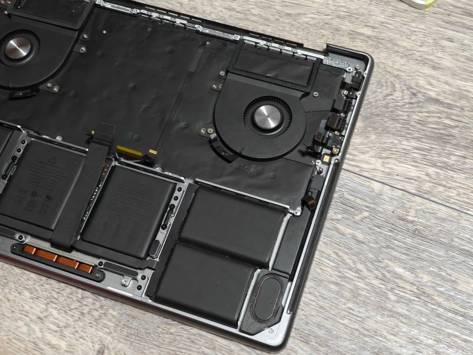 Корпус для MacBook Pro 14" (A2442, M1 Pro)