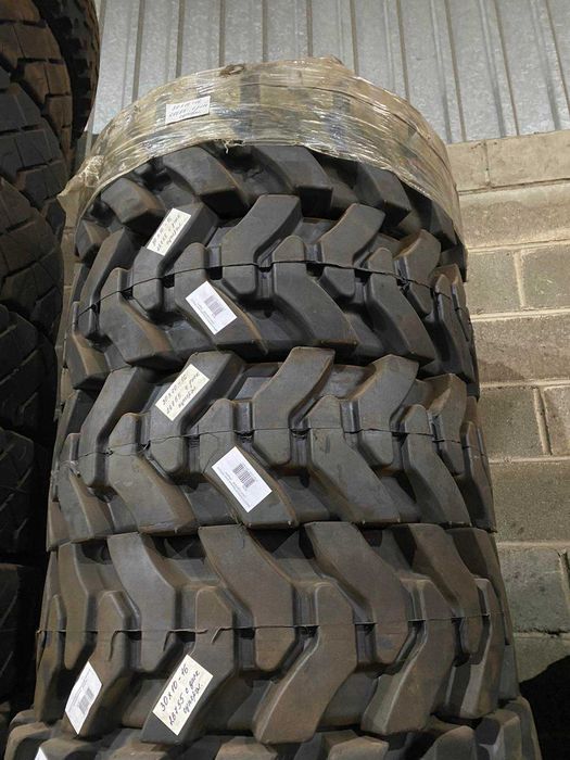 Шина массивная 10-16,5 (30х10х16) в сборе с дисками Китай