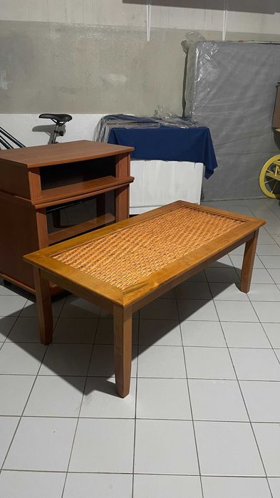Mesa de Centro com Vidro