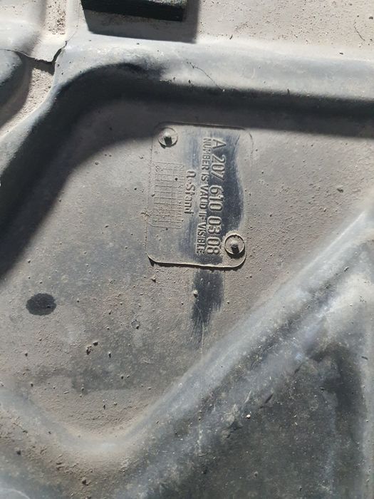 Защита кузова, днища права ліва Mercedes-Benz w207 e coupe w204