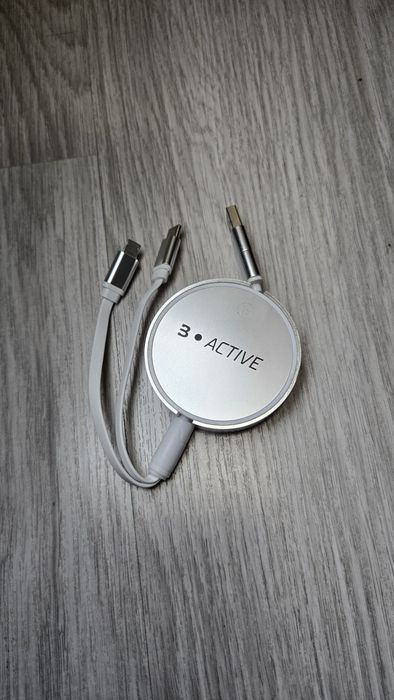 Kabel rozwijalny USB / USB-C / Lightning B ACTIVE