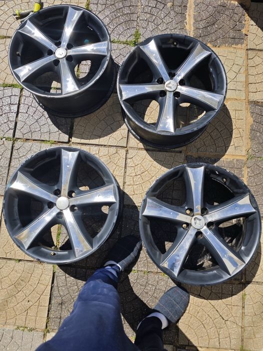 Vendo jantes 18 furação 5 -108 retiradas de um Megane fase 2
