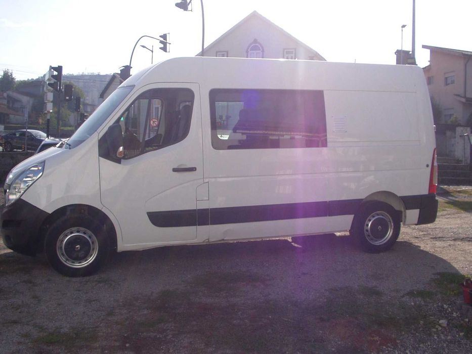 Renault Master 2.3 DCI 130cv L2H2 **7 Lugares**