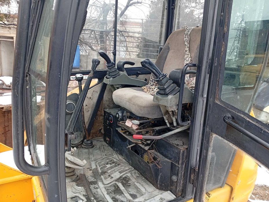 экскаватор JCB8056