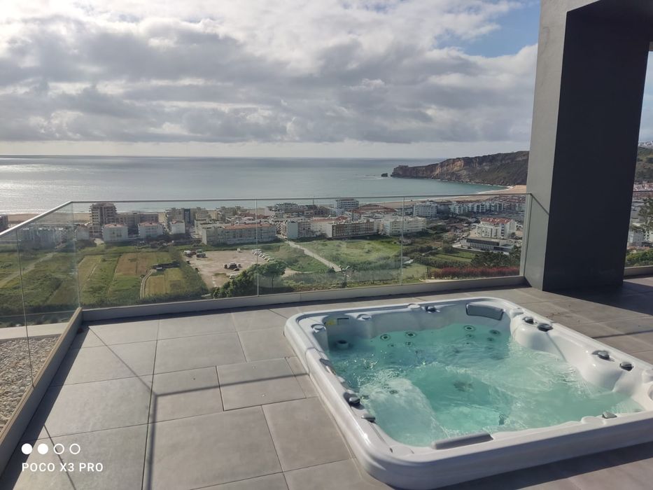 Apt  T2 Nazaré com Garagem e Piscina