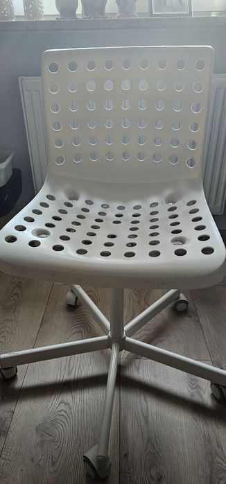 Fotelik biurowy regulowany