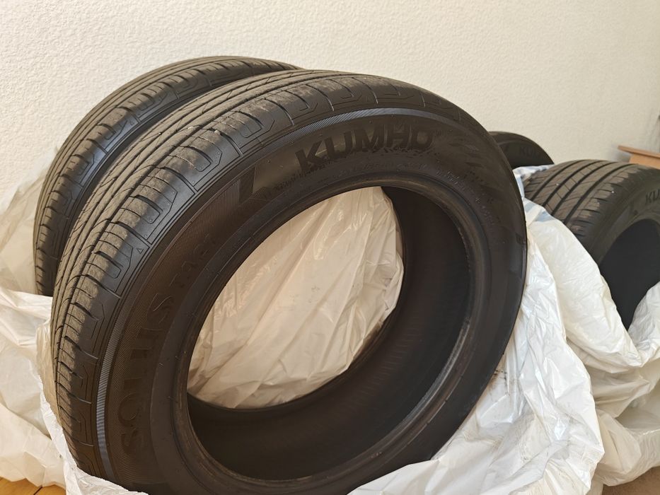 Продам шини Kumho Solus TA21 215/55/17