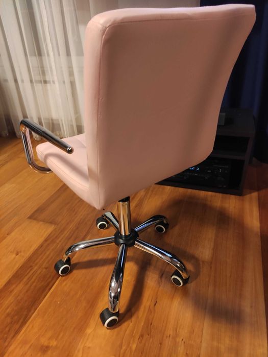 fotel biurowy obrotowy