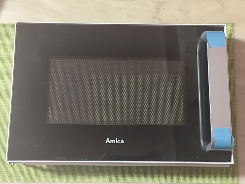 Mikrofali Amica AMGF20M1W kompletne drzwi