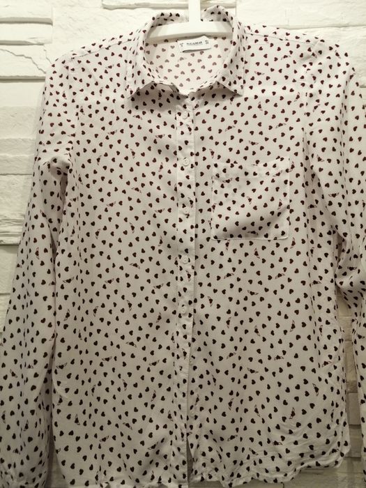 Koszula/bluzka Pull&Bear biała w serduszka rozm s