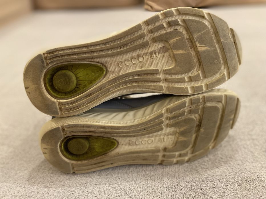 Ecco кроссовки женские 41 (26-26,3см) clarks camper