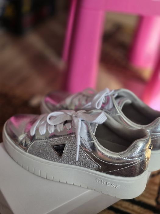 Кросовки GUESS оригінал