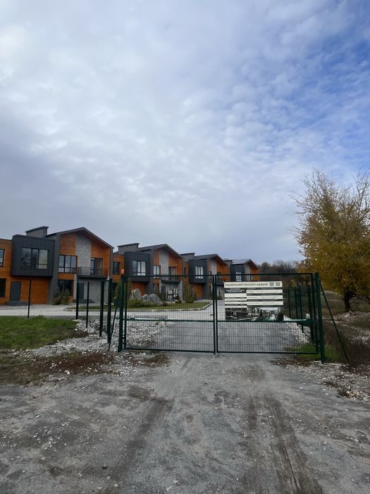 Продам таунхаус новий