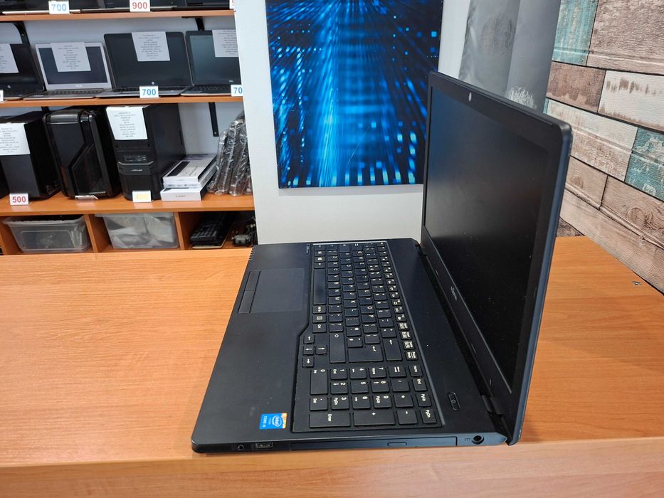 Laptop Fujitsu Intel I5 , SSD , Windows 11