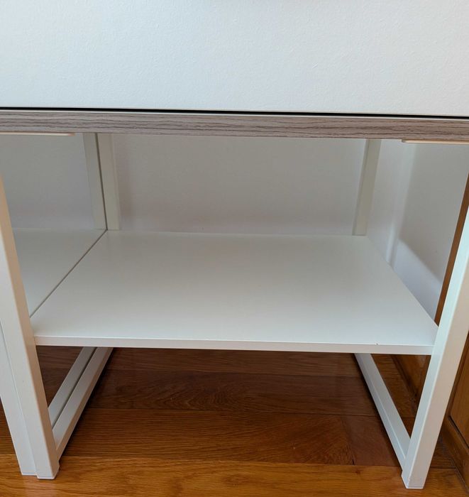 2 Mesas de cabeceira IKEA TRYSIL