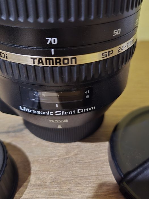 Obectiva Tamron 24-70 full-frame