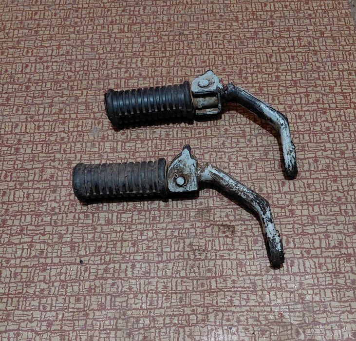 ///Подножки иж ///