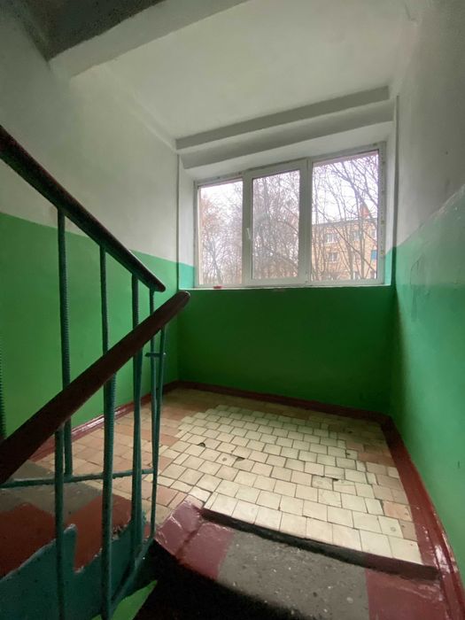 Кімната в гуртожитку біля ХНУ Інститутська Пд-Захід