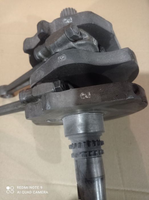 Колінвал Хонда трансальп 400