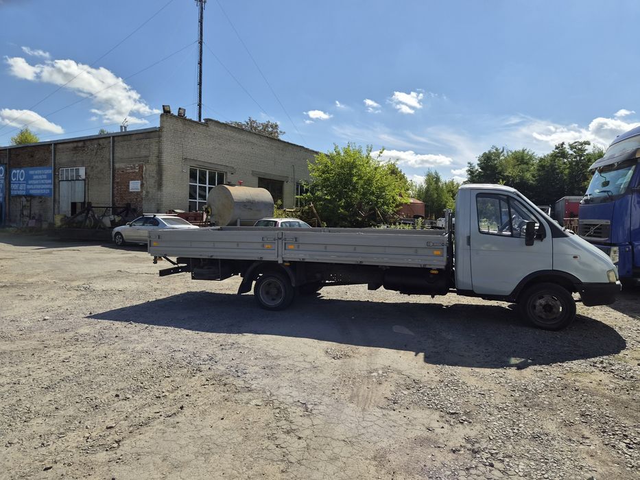 продам автомобіль Газель бортова