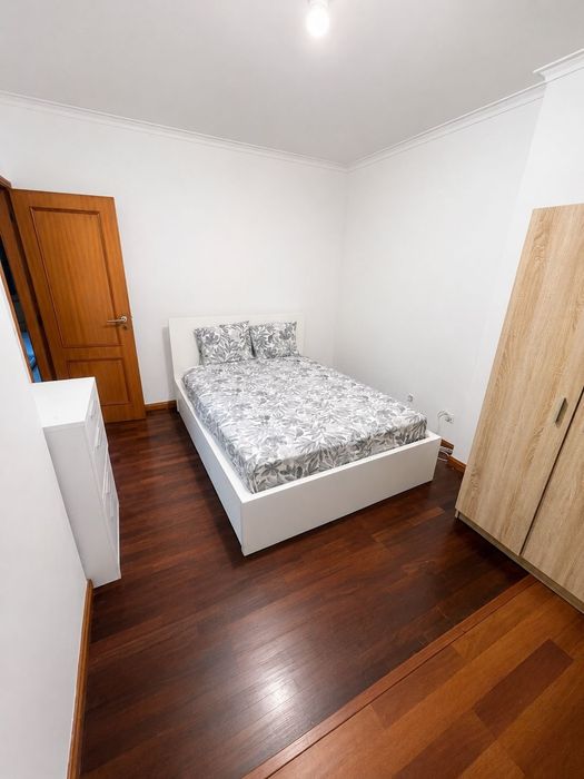 1 quarto disponivel em rio de mouro